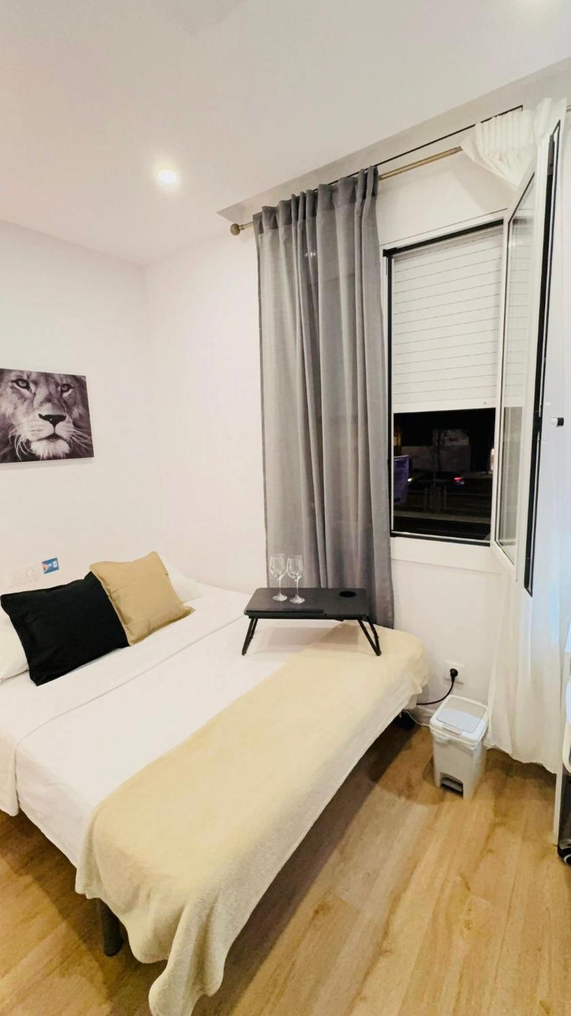 Habitaciones En Barcelona Exterior photo